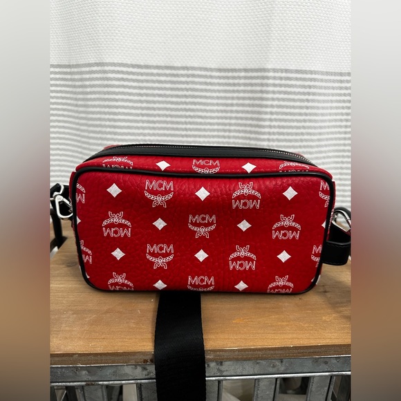 MCM Bag in Red & White Visetos NWOT - Picture 6 of 16